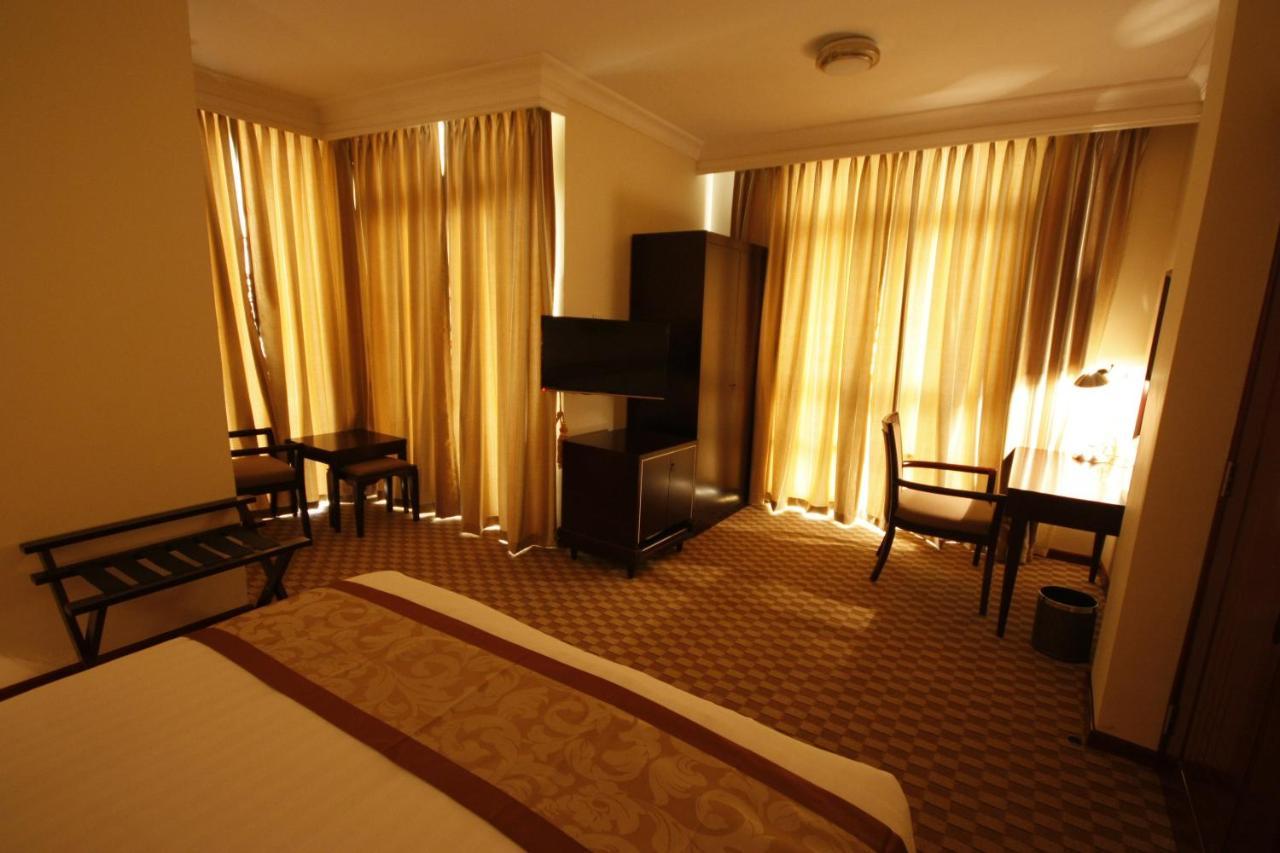 Caravan Hotel Addis Exterior photo